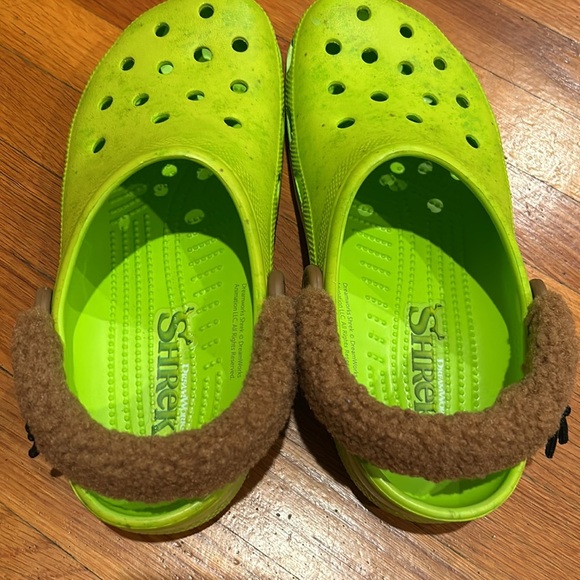 Shrek Crocs - Picture 4 of 7